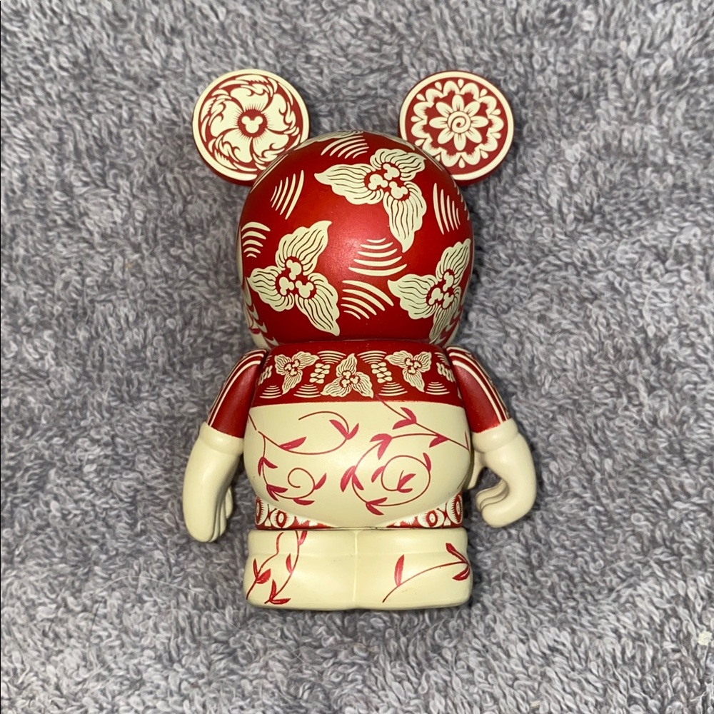 🌵Retired Disney Vinylmation Red Mickey from the "Beauty and the beast" series! - Picture 2 of 3
